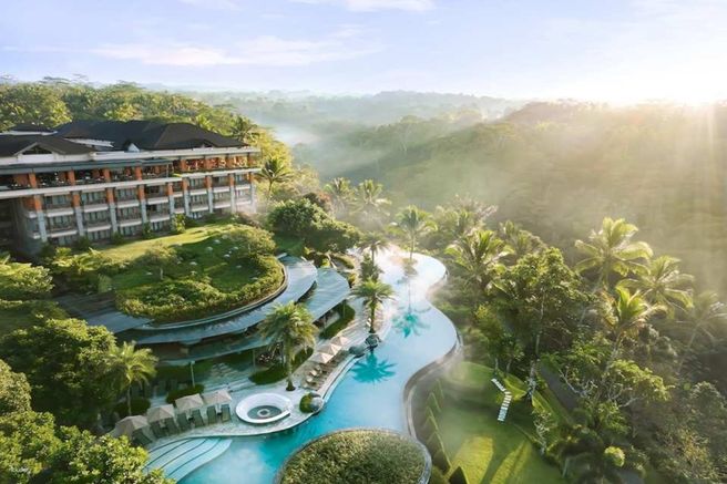 Ubud Bali Padma Resort: Floating Breakfast / Afternoon Tea / Dinner / Jungle BBQ