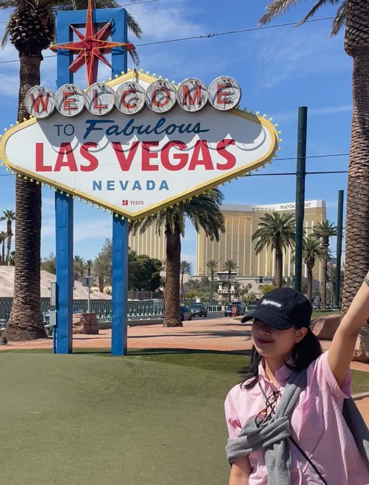 [큐트래블] [당일투어] 라스베가스 웰컴사인 + 세븐매직마운틴 +프리미엄 아울렛 투어 (4인 이상 / 매일 출발)