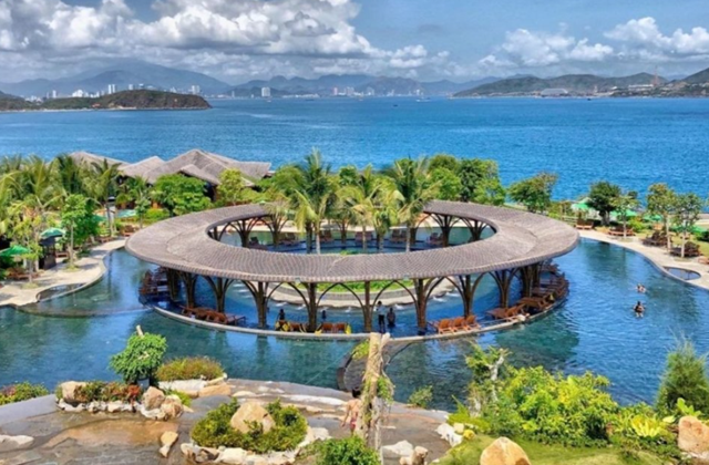 나트랑 혼땀 미네랄 풀 & 해변 자유시간 (나트랑 시내 무료 픽드랍, 머드탕/ 점심 뷔페 선택)