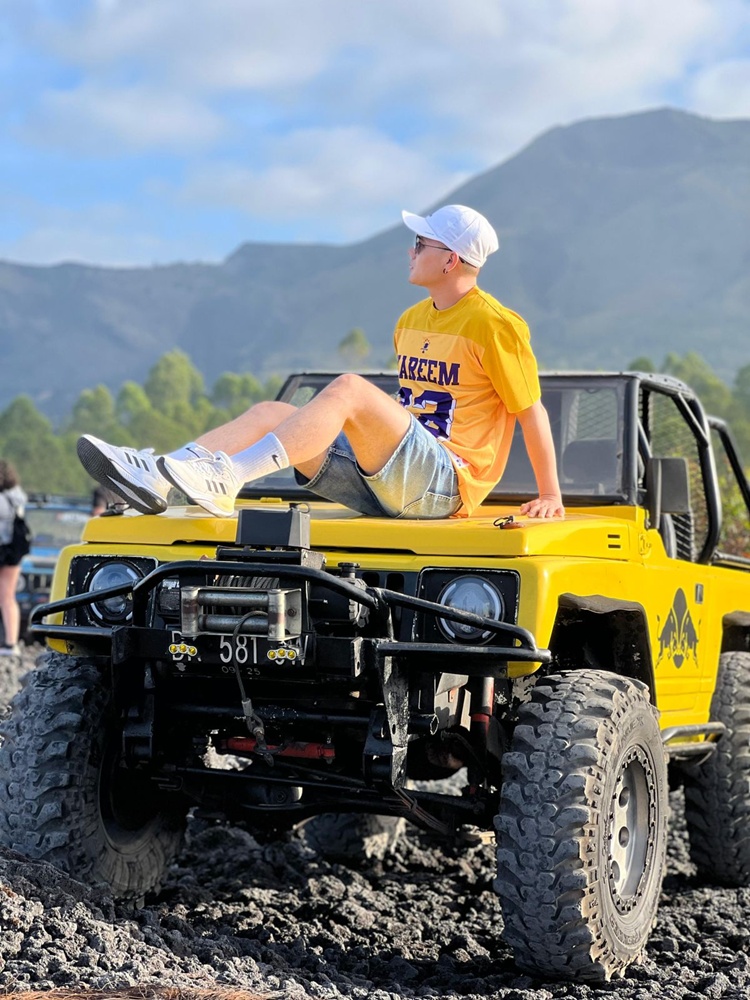 Bali: Mount Batur Jeep Sunrise Tour With Personal Photo Helper