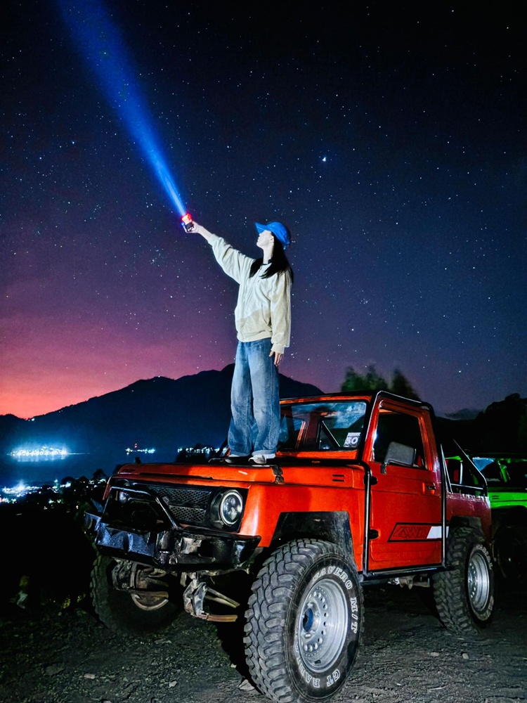 Bali: Mount Batur Jeep Sunrise Tour With Personal Photo Helper