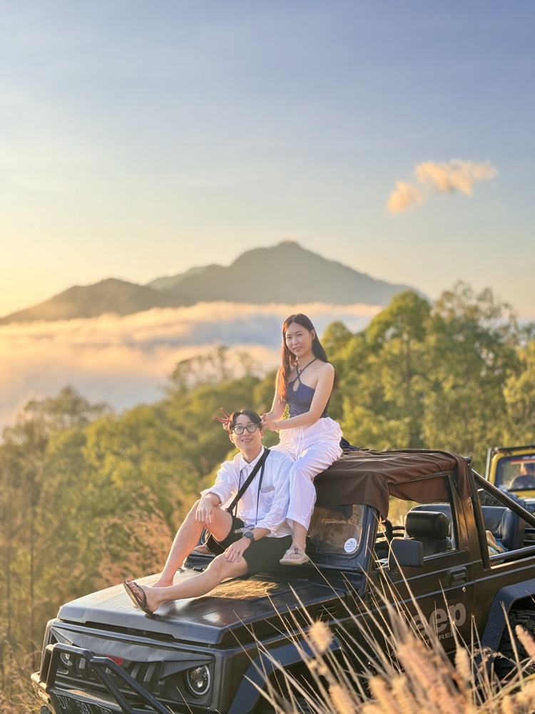Bali: Mount Batur Jeep Sunrise Tour With Personal Photo Helper