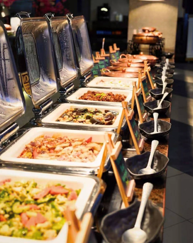 보라카이 만다린 베이 라 피에스타 레스토랑 뷔페