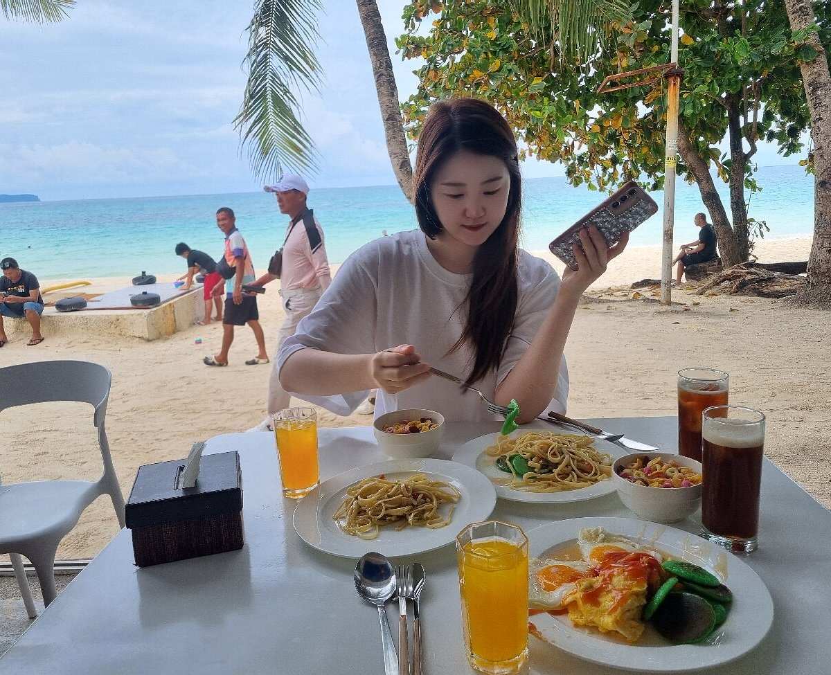 보라카이 오션 클럽 리조트 BBQ 뷔페 + 수영장/버블 파티