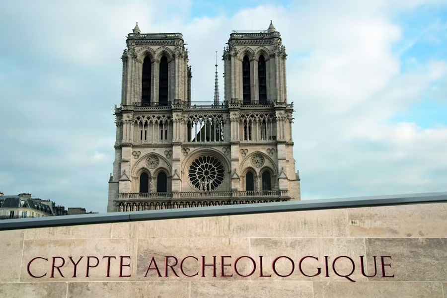 Paris Notre Dame Archaeological Crypt Museum Fast-Track Ticket