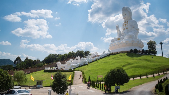 치앙라이 일일 투어 (화이트템플, 블랙하우스, 블루/레드 템플, 롱넥부족)