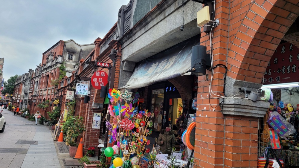 [타이완몬스터] 타이베이 근교 이란현 일일 투어 (임가화원 / 싼샤 라오지에 / 우라이 온천마을)