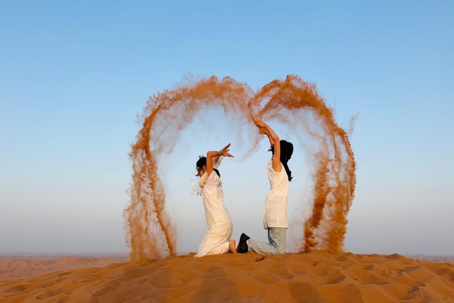 Dubai Morning Desert Safari with Sand Boarding and Camel Ride