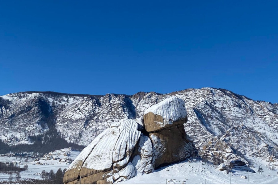 [모코투어] [4박5일] 겨울 몽골 중부코스 테를지 투어 (미니사막 + 쳉헤르 온천)