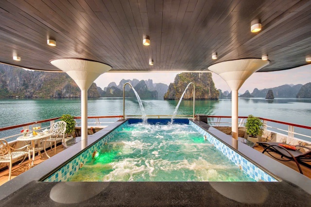 Halong Bay 5-Star Luxury Cruise Tour