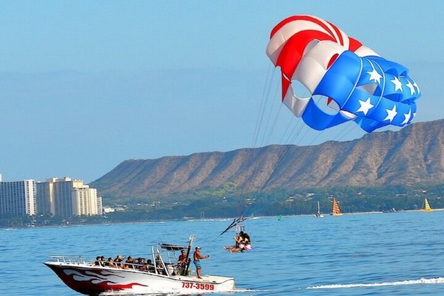 ハワイ・オアフ島 パラセーリング