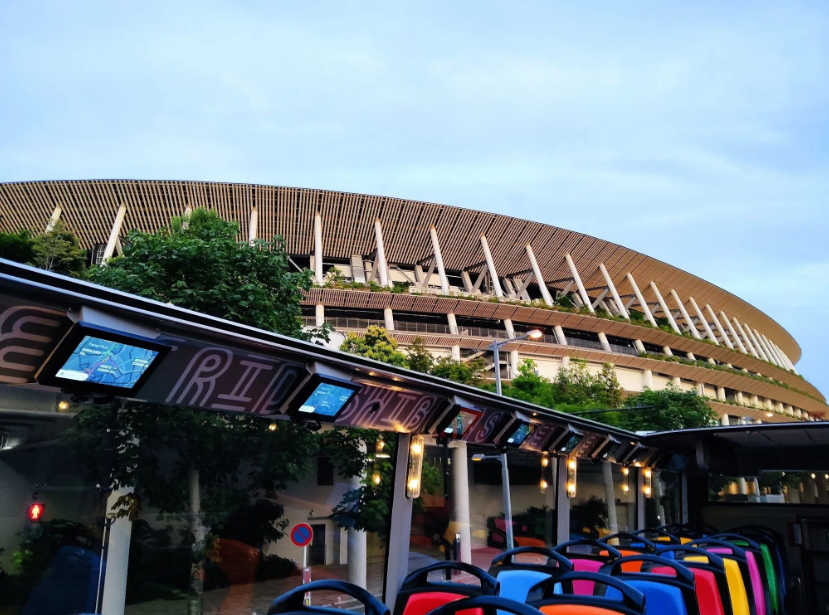 Tokyo Shibuya Street Ride: Open-Top Bus Tour Through the City’s Main Districts