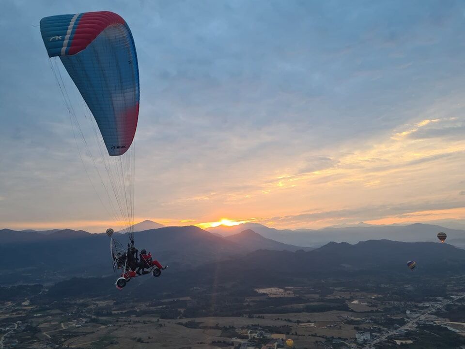 Vang Vieng Paramotor Tour