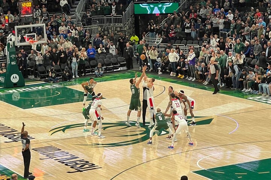 2025-26 NBA Milwaukee Bucks Home Game Tickets