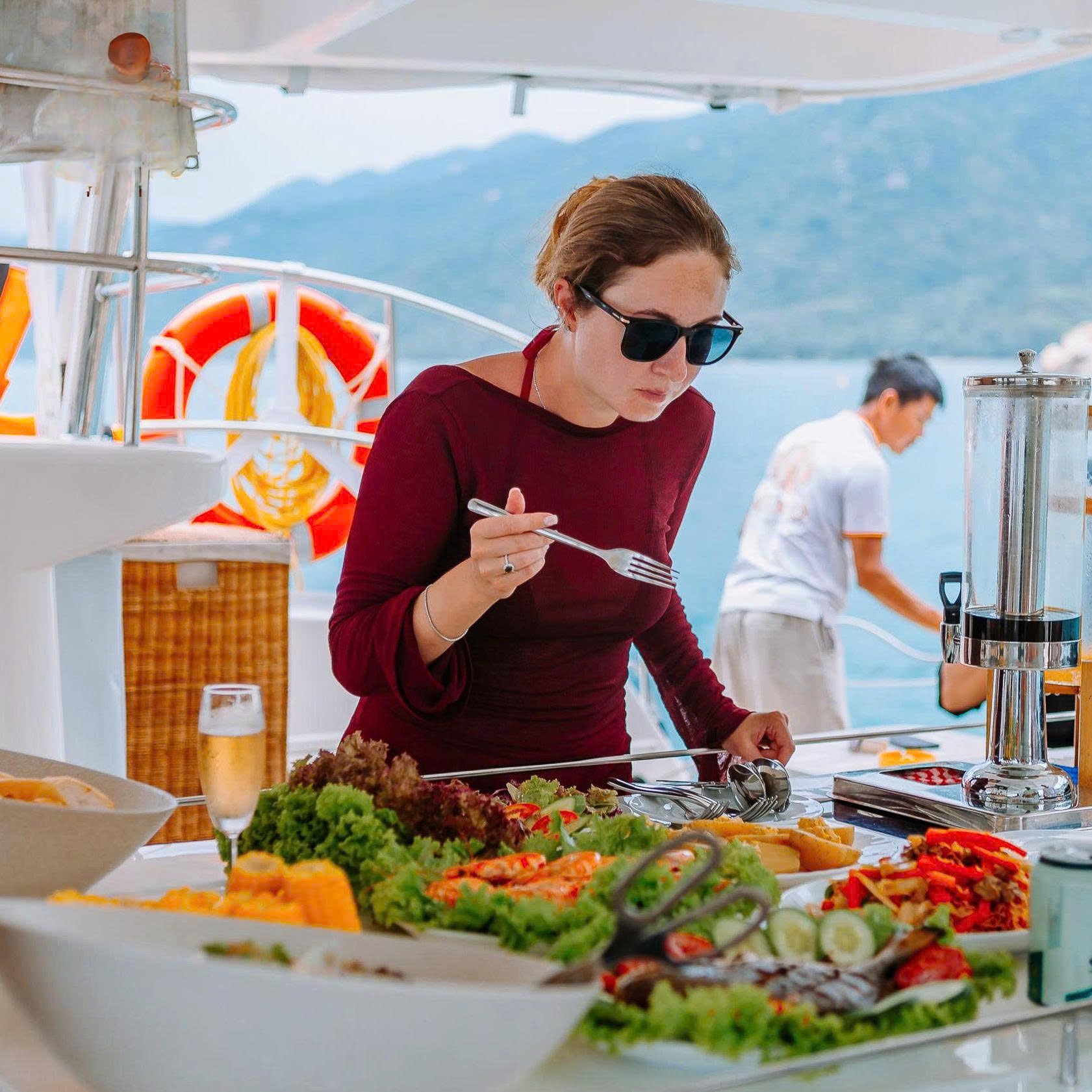 푸꾸옥 선셋 크루즈 & 스노클링 체험