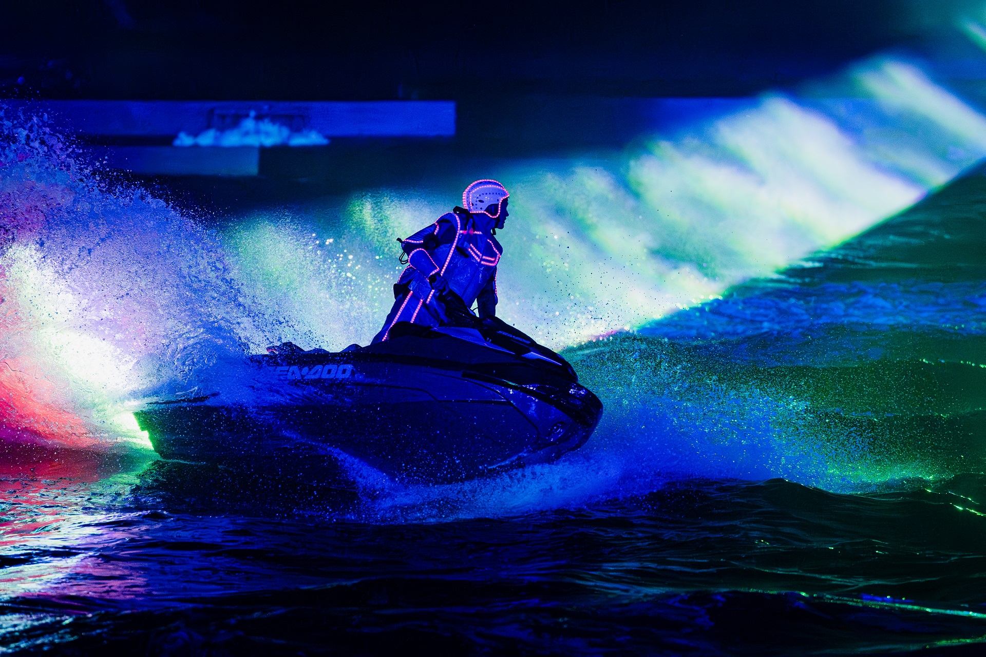 푸꾸옥 베스트 야간 투어: BBQ 디너, 키스 브리지 & 심포니 오브 더 씨