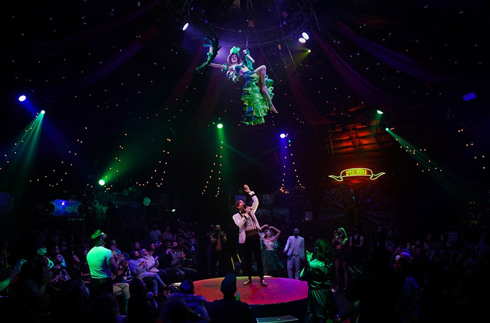 52 ラスベガス・シーザーズパレスのシュピーゲルテントでアブサンを