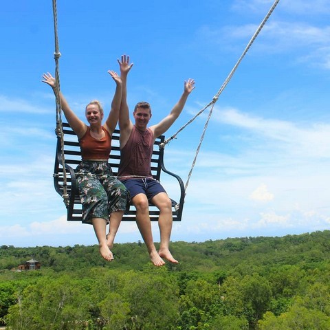 발리 울루와뚜 스윙 (픽업 & 샌딩 포함)