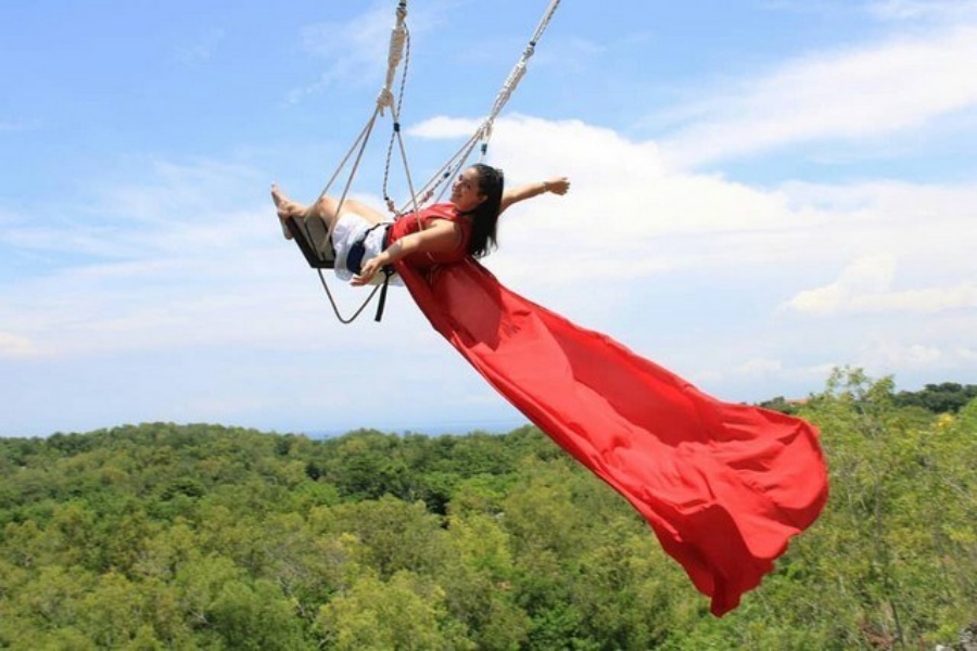 발리 울루와뚜 스윙 (픽업 & 샌딩 포함)