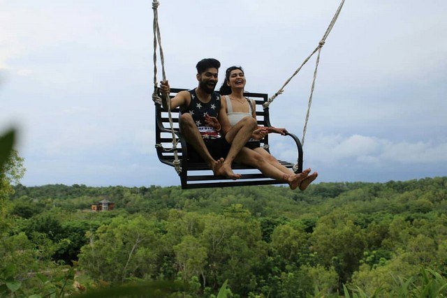 발리 울루와뚜 스윙 (픽업 & 샌딩 포함)