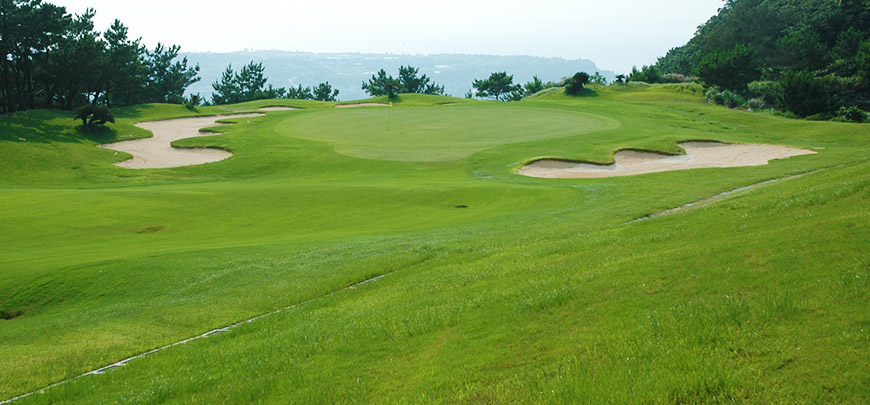 【オープン特価】ベルビーチゴルフクラブ 18ホール グリーンフィー＋カートフィー