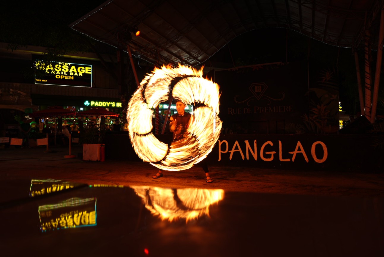 [몽키호핑] 보홀 알로나비치 광장 불쇼 좌석 티켓 (음료 포함)