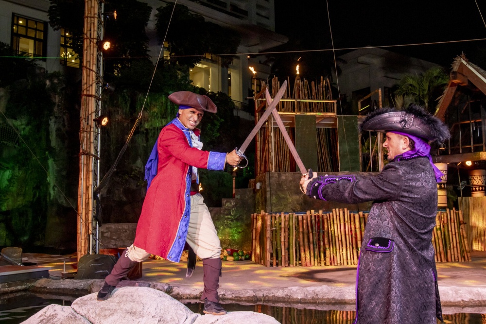 괌 PIC 태평양의 해적 디너쇼 티켓