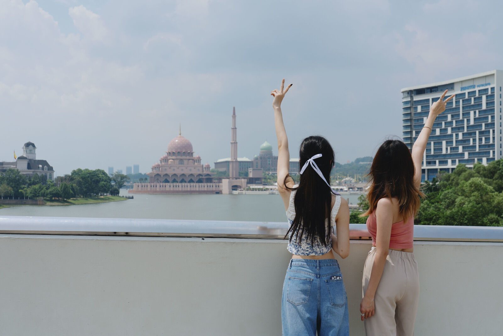 [독점할인] 쿠알라룸푸르 푸트라자야 & 바투동굴 & 블루티어 그리고 반딧불 투어 - 푸.바.블.반 투어