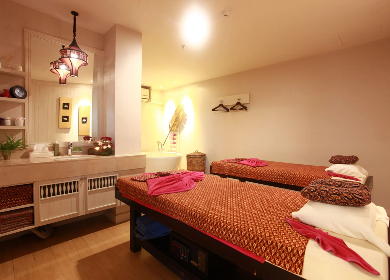 プーケット オリエンタラ スパ ラマダ ディヴァナ パトン店