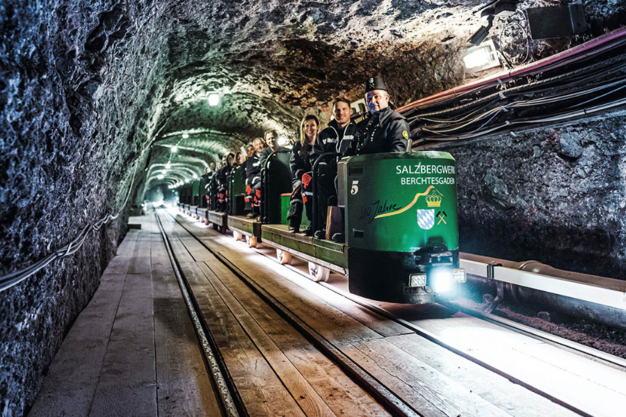 Salzburg: Guided Salt Mine Tour