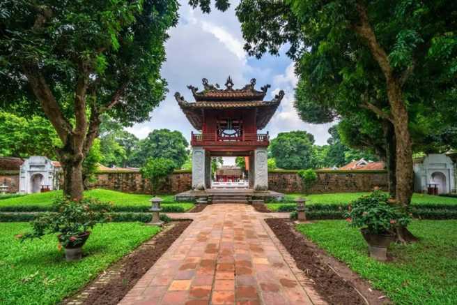 Hanoi Bat Trang Ancient Village Tour (Korean Speaking Guide, Pottery Making)