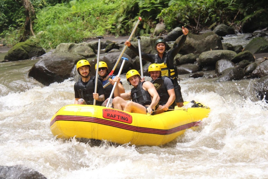 발리 옐로우 가든 아융강 래프팅