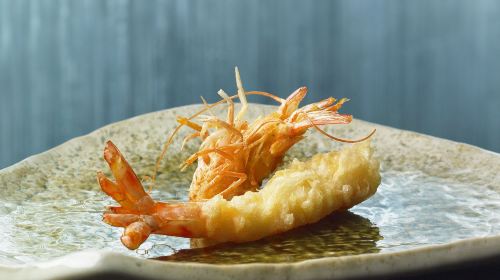 香港ザ・ロイヤルガーデンホテル 四季菊レストラン - フォーブス・トラベルガイド