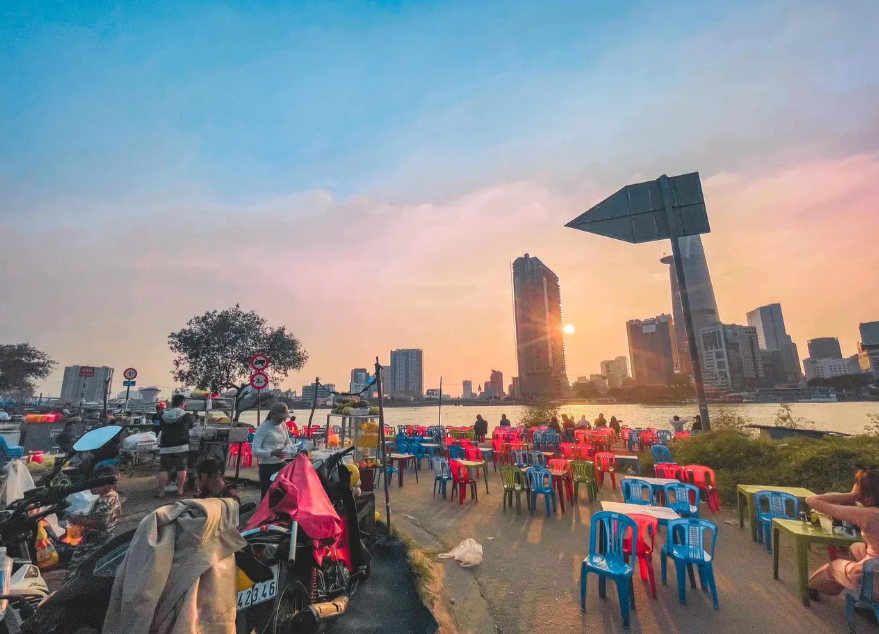 ホーチミン・サイゴン グルメツアー「モクケビ」