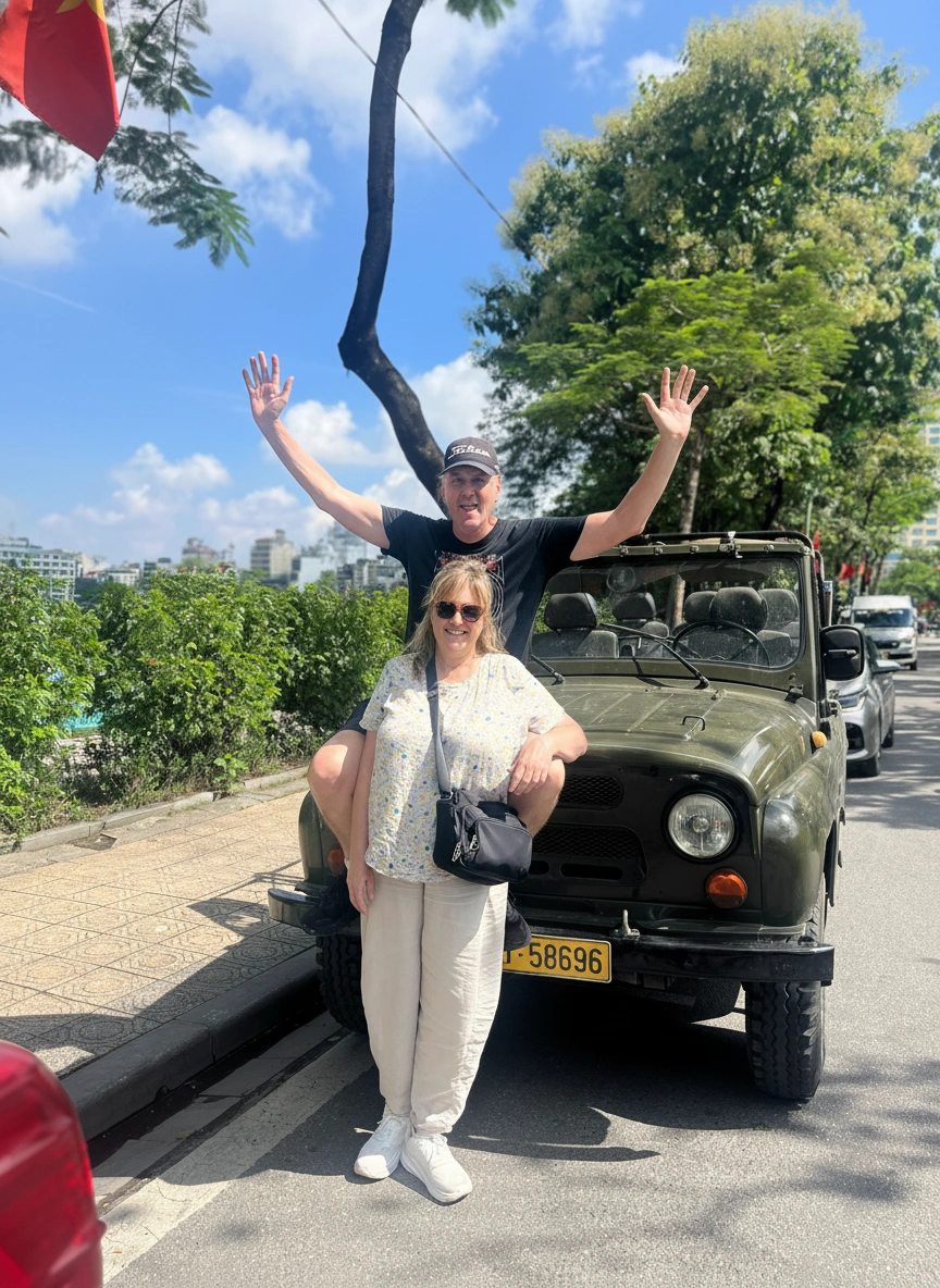 하노이 지프 타고 즐기는 푸드 투어