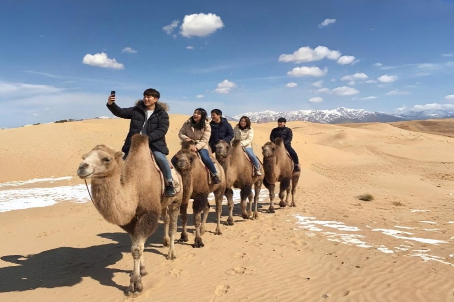 [밝은미래] [3박4일] 오감으로 걷는 겨울 몽골 중부 투어 (미니사막 - 쳉헤르 온천 - 오기호수)
