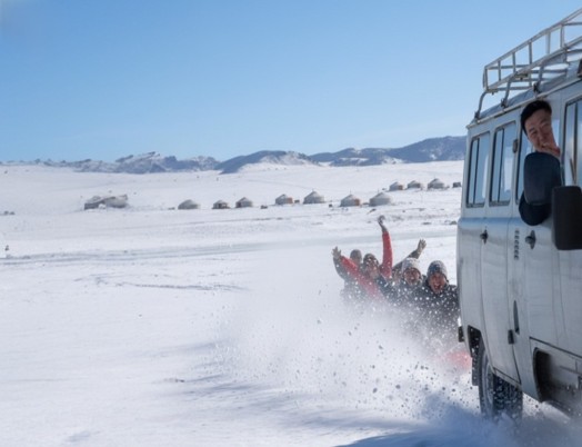 [밝은미래] [4박5일] 사막에서 수도까지, 겨울 몽골 중부 투어 (미니사막 - 쳉헤르온천 - 오기 호수 - 테를지)