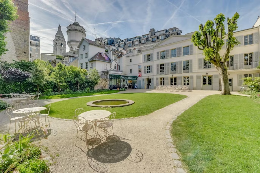 Paris: Montmartre Museum Admission Ticket