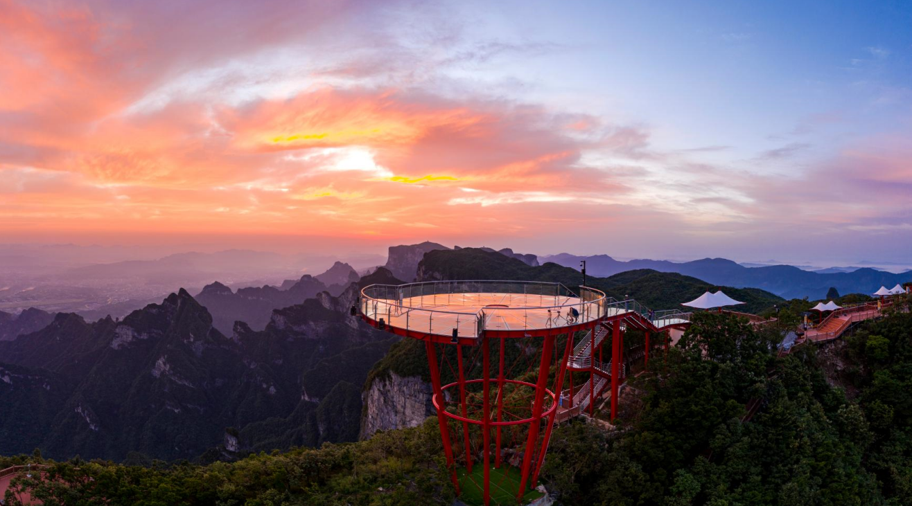 장가계 칠성산 & 72기루 & 사석화박물관 & 전신마사지 일일 투어