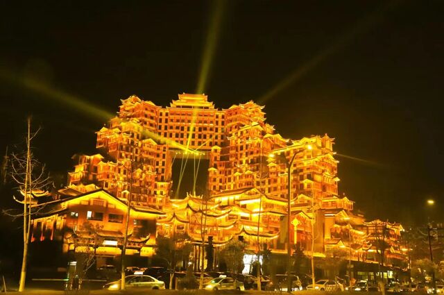 장가계 칠성산 & 72기루 & 사석화박물관 & 전신마사지 일일 투어