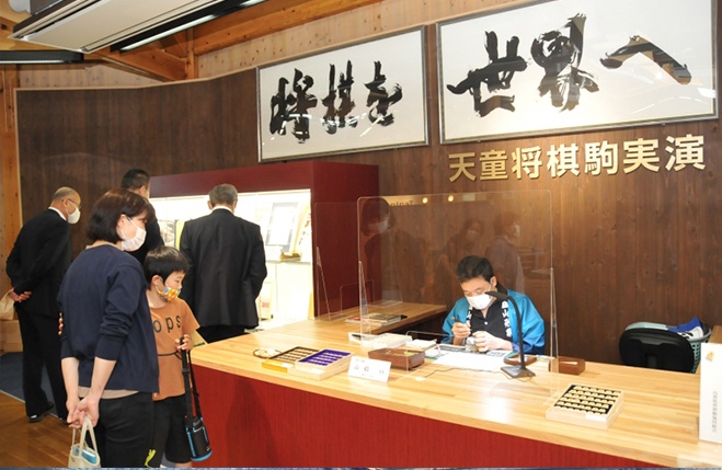 [독점할인] 센다이 출발: 긴잔온천 + 야마데라 일일 투어