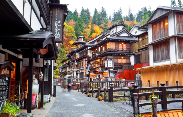 [독점할인] 센다이 출발: 긴잔온천 + 야마데라 일일 투어