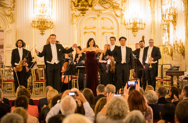 Vienna: Schonbrunn Palace Orangery Concert Ticket (Optional 3-Course Dinner & Palace Tour)