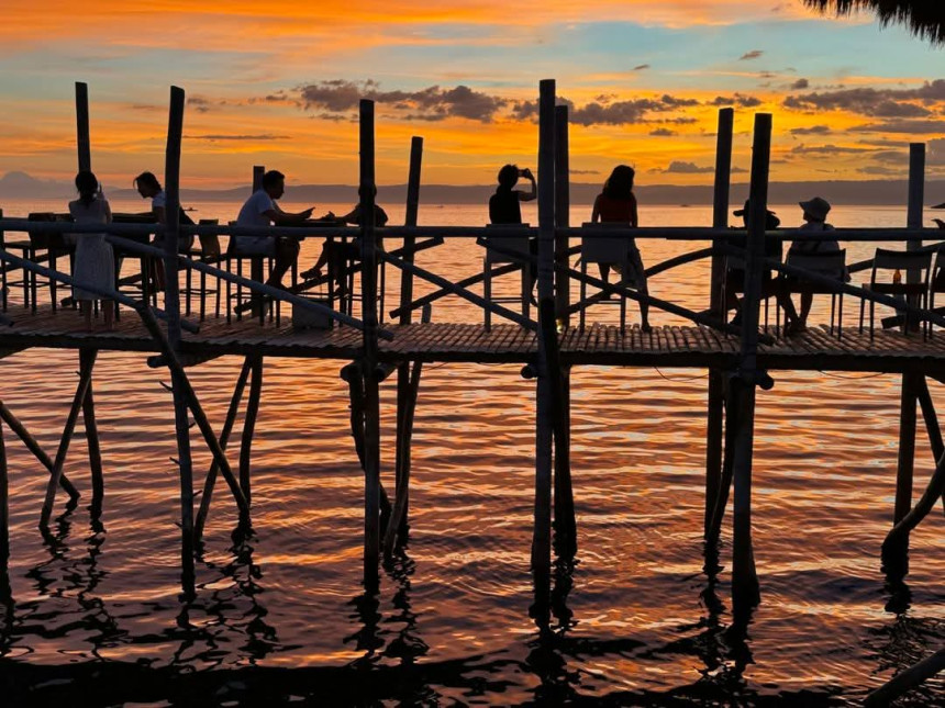 보홀 오셔니카 리조트 데이 유즈 & 노스젠빌라 밤부 브릿지 + 선셋 감상 투어 (무료 라운지/공항 드랍)