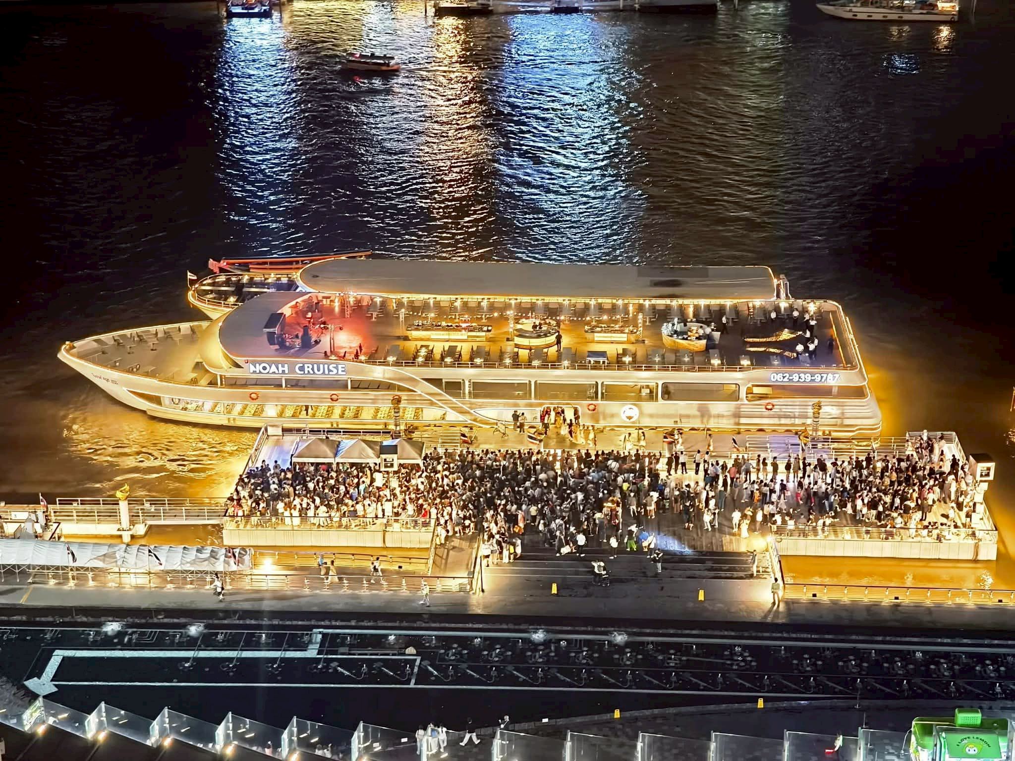 방콕 노아 선셋 & 디너 크루즈 (아이콘시암 출발)