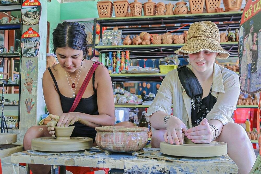 하노이 반나절 베스파 스쿠터 투어 - 하노이 근교 & 밧짱 도자기 마을 탐방