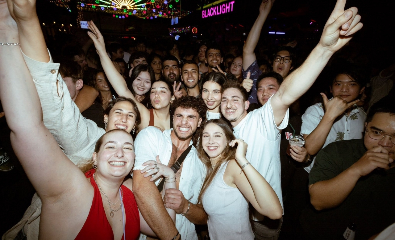 치앙마이 펍 크롤 투어 (맥주 뷔페 & VIP 입장)