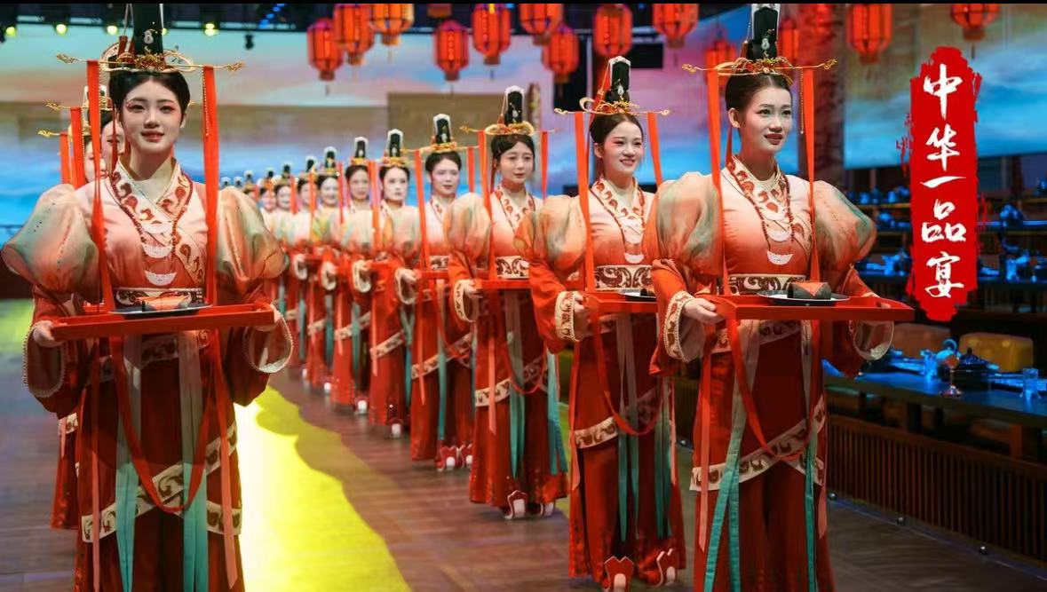 베이징 황실요리 체험 : 황궁 만찬 & 궁중 공연