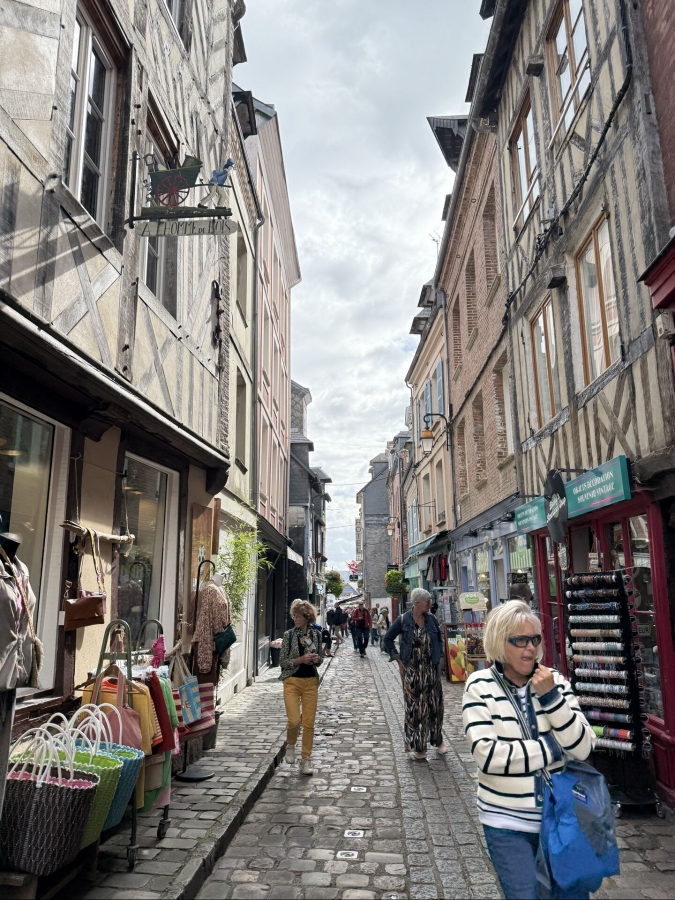 [파파윤투어] 몽생미셸 프리미엄 소규모 일일 투어 (수도원 상세 내부투어 포함)