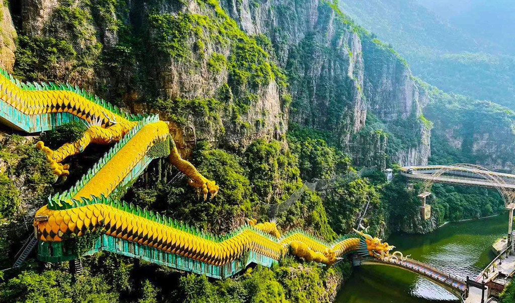 베이징 팔달령 만리장성 & 용경협 일일투어 (한국어가이드/전용차량 포함)